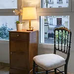 Maison Russie - Grande Maison Climatisee Avec Parking Centre * Vichy
