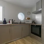 Maison Russie - Grande Maison Climatisee Avec Parking Centre Prázdninový dům