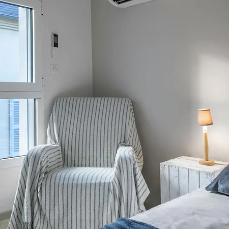 Maison Russie - Grande Maison Climatisee Avec Parking Centre Holiday home *
