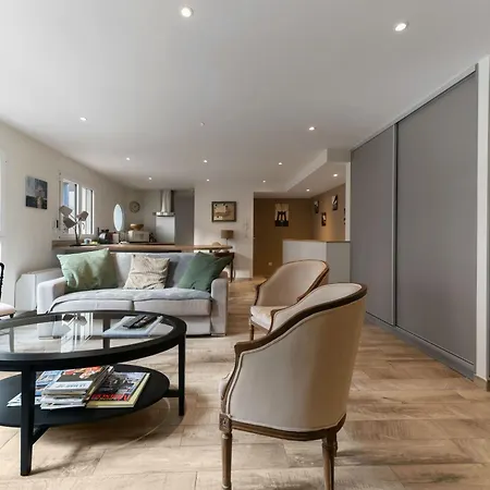 Maison Russie - Grande Maison Climatisee Avec Parking Centre Vichy