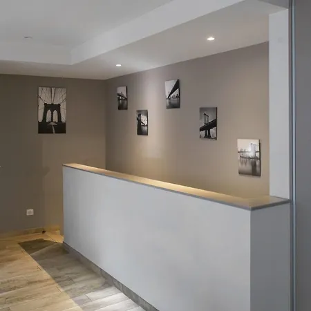 Maison Russie - Grande Maison Climatisee Avec Parking Centre * Vichy