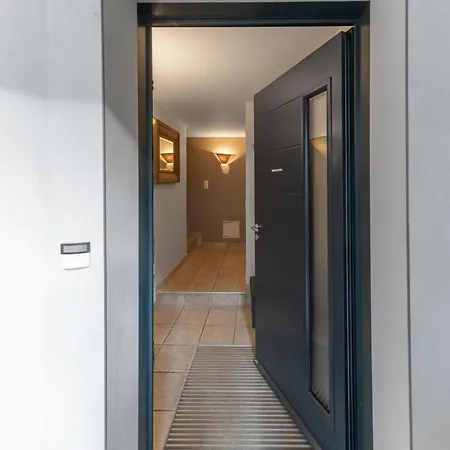 Maison Russie - Grande Maison Climatisee Avec Parking Centre Vichy