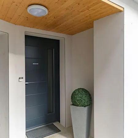 Maison Russie - Grande Maison Climatisee Avec Parking Centre Holiday home Vichy