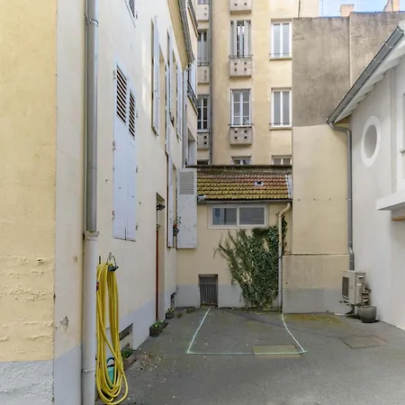 Maison Russie - Grande Maison Climatisee Avec Parking Centre Vichy